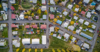 H�rra hlutfall �j�nustu s�tt innan eigin �j�nustusv��is � fj�lmennari b�setusv��um